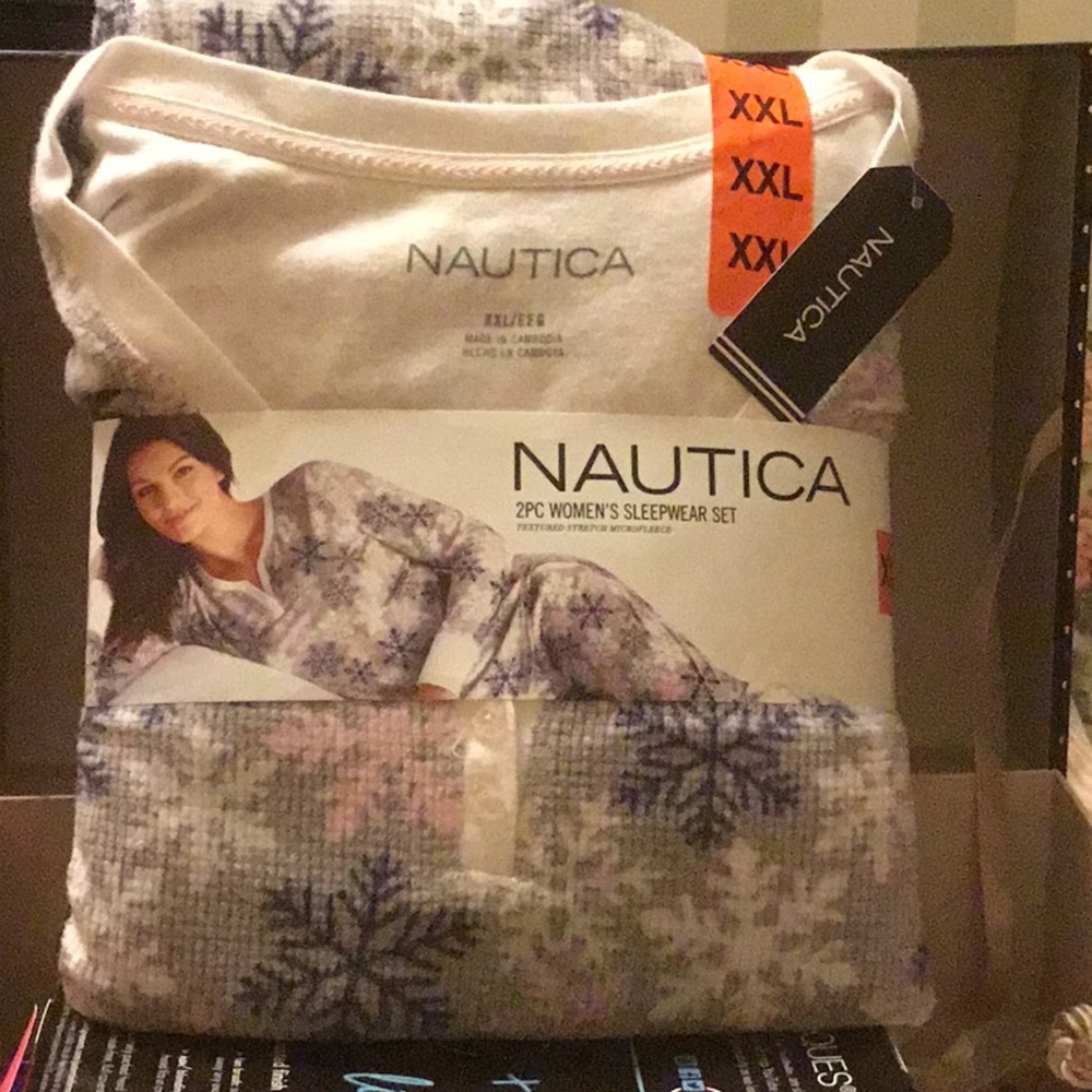 New Nautica 2pc Women’s Sleepwear Set
